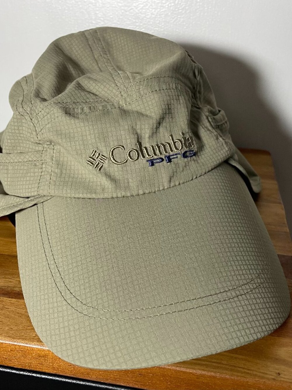 Columbia PFG Tan Omni‑Shade Sun Hat Unisex One Size Neck Flap Excellent
